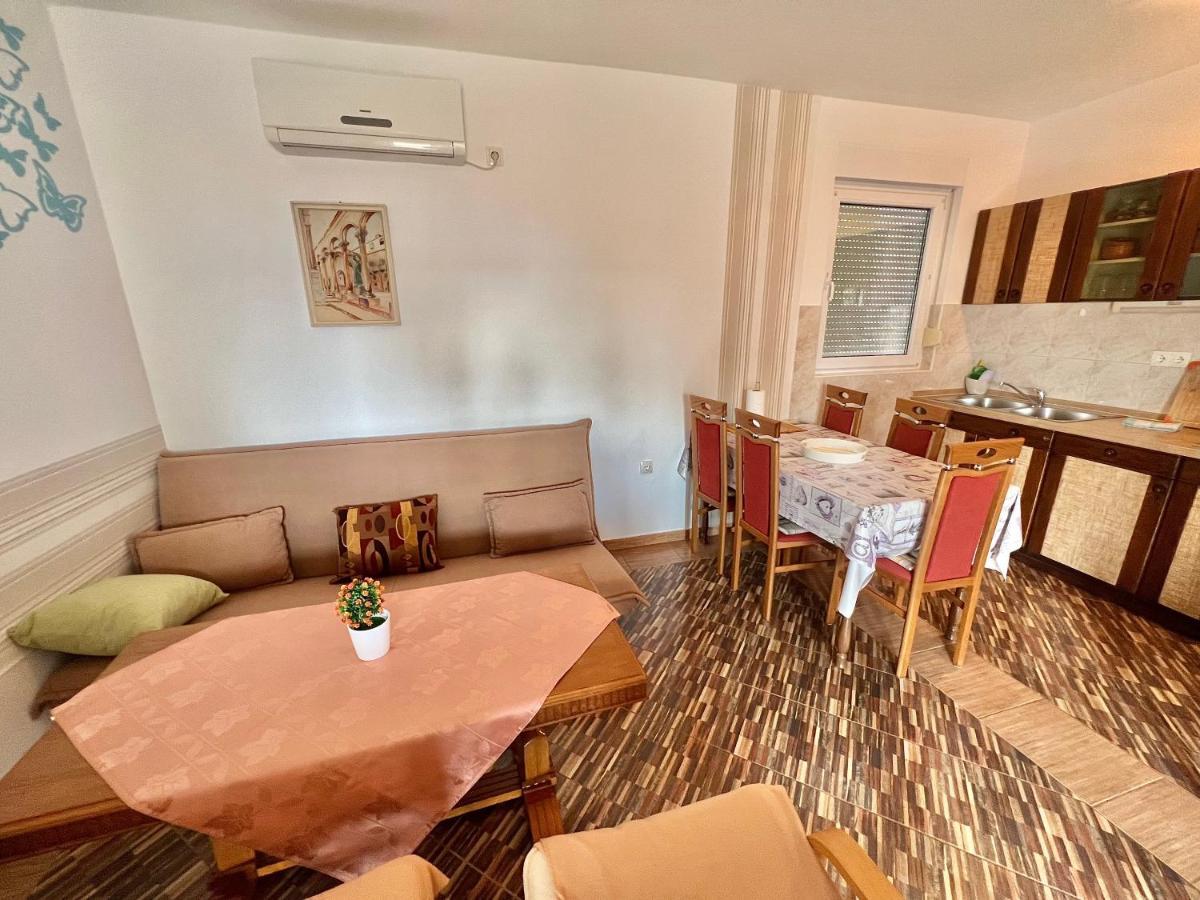 Apartmani Marija Dramalj Exteriér fotografie